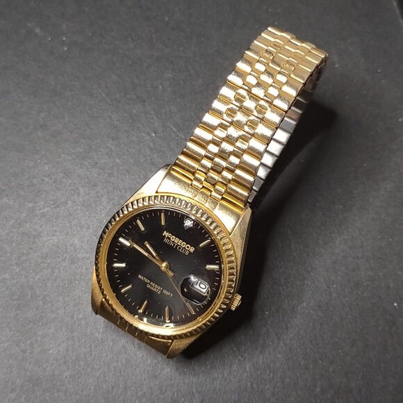 Very Cool 7 Inch Gold Tone McGregor Hunt Club Watch With Black Dial - Picture 1 of 14
